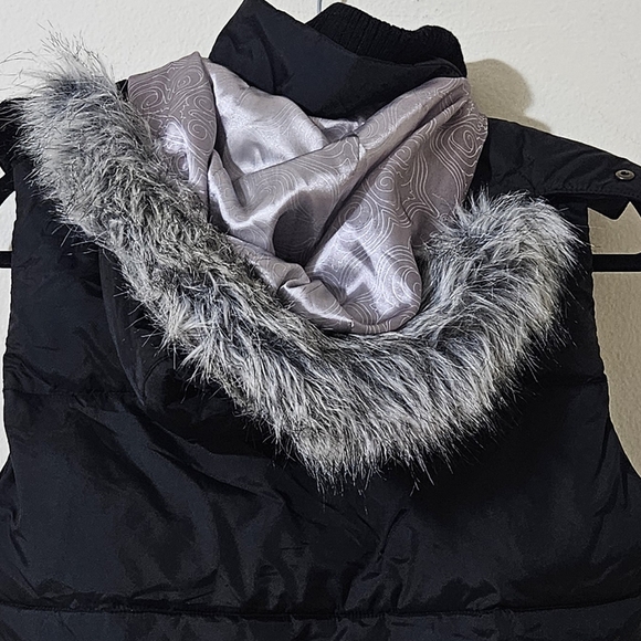 EckoRed Puffer Vest - Picture 6 of 6